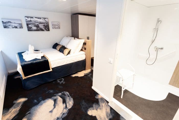Croisieurope MS Victor Hugo Accommodation Superior Cabin 3.jpg
